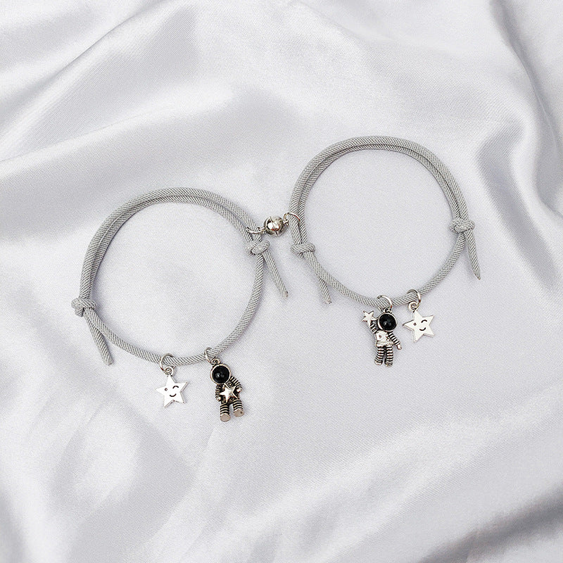 Pulseras de pareja sin incrustaciones con revestimiento de aleación de estrella de estilo simple