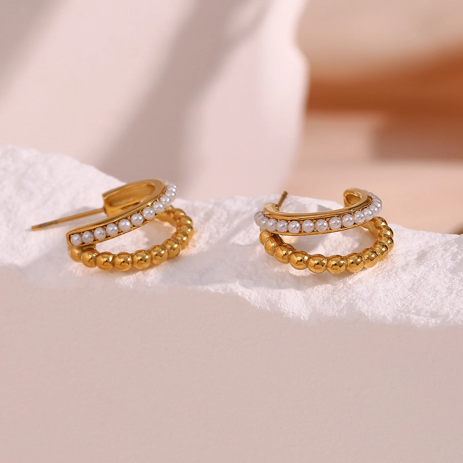 Pendientes chapados en oro de 18K con perlas artificiales de acero inoxidable 304 con incrustaciones de revestimiento en forma de C de estilo moderno