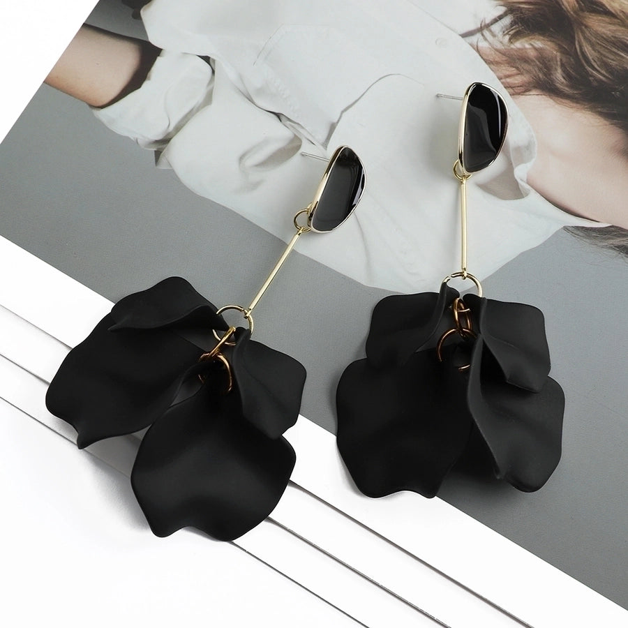 Pendientes colgantes acrílicos con revestimiento de flores de moda