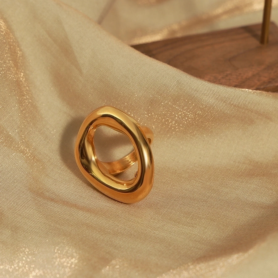 Anillos Huecos Joyería Casual Estilo Simple Conmutar Color Sólido Acero Titanio Chapado en Oro 18K