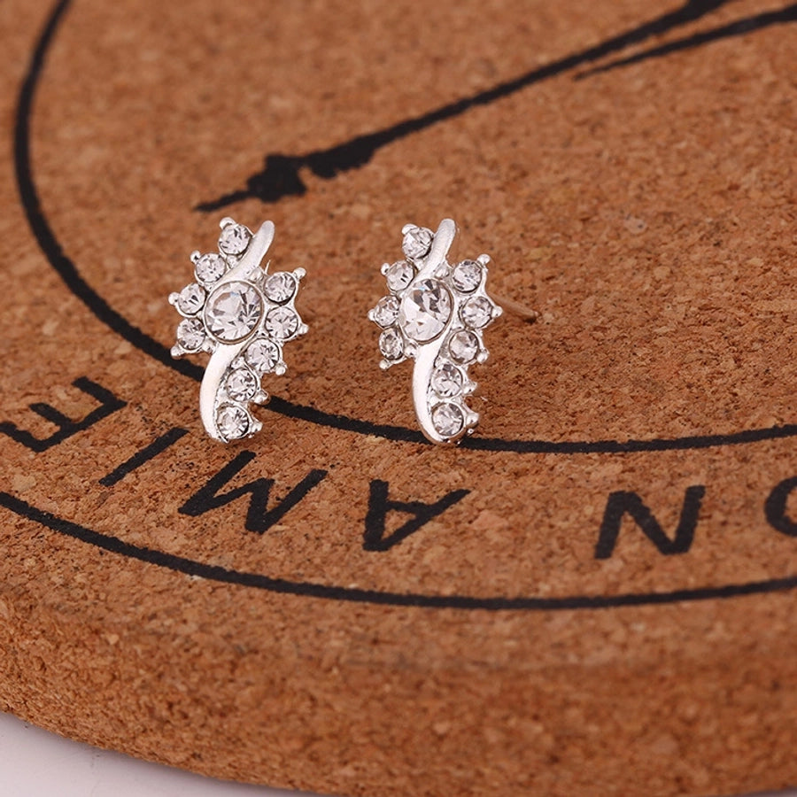 Pendientes de aleación con revestimiento de perlas geométricas de moda