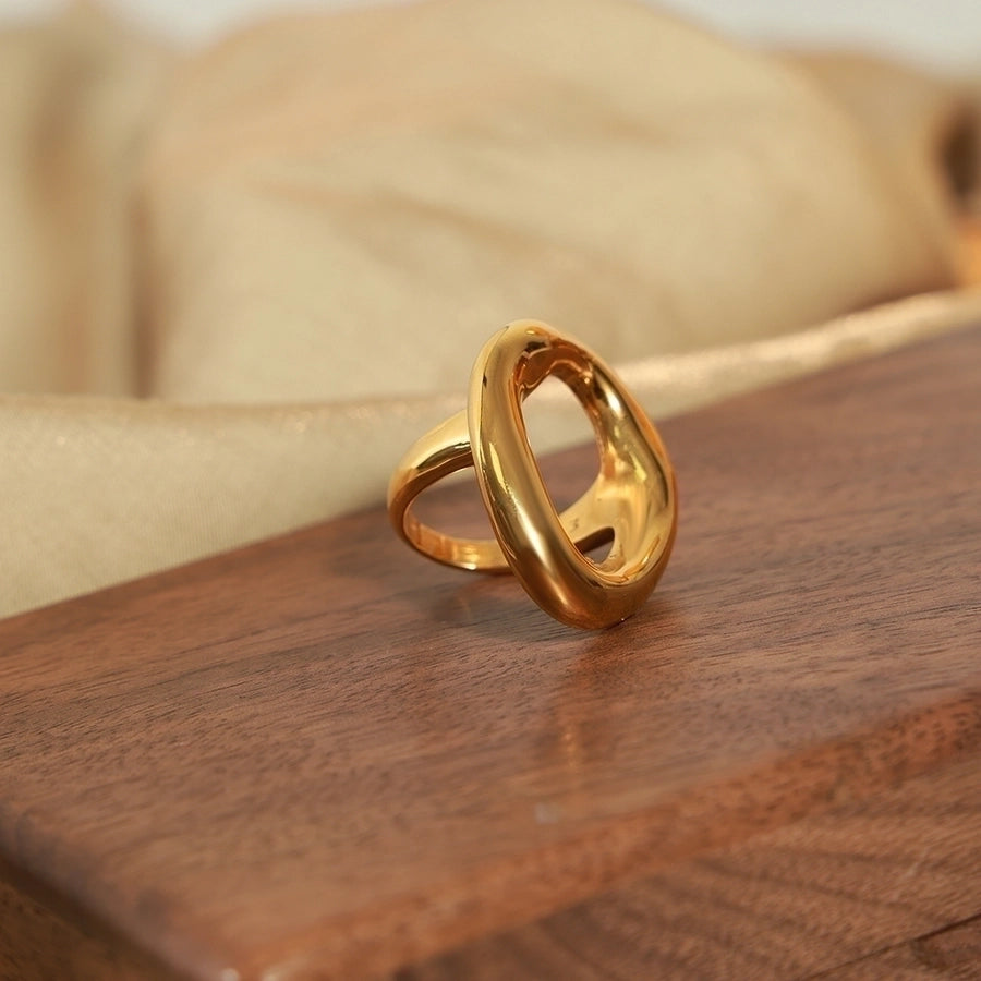 Anillos Huecos Joyería Casual Estilo Simple Conmutar Color Sólido Acero Titanio Chapado en Oro 18K