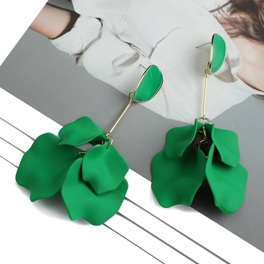 Pendientes colgantes acrílicos con revestimiento de flores de moda