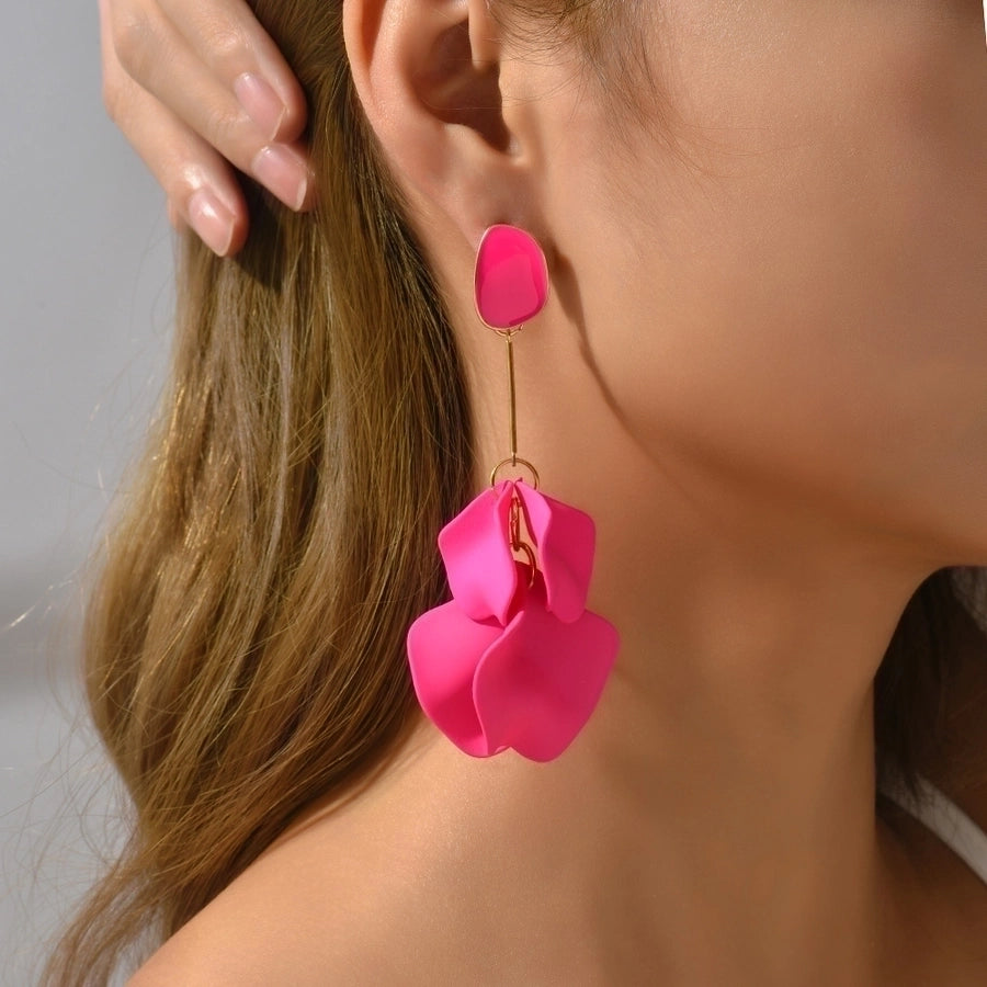 Pendientes colgantes acrílicos con revestimiento de flores de moda