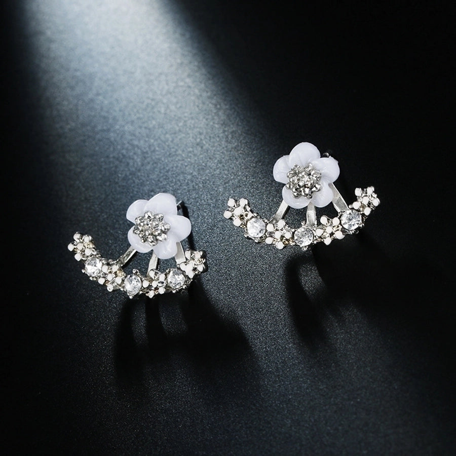 Pendientes colgantes de hojas asimétricas con corazón de cristal