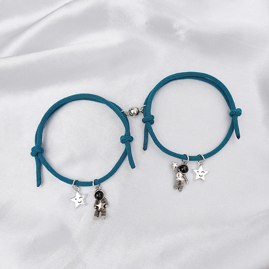 Pulseras de pareja sin incrustaciones con revestimiento de aleación de estrella de estilo simple