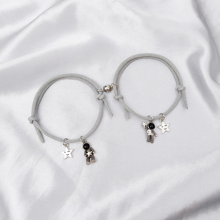 Pulseras de pareja sin incrustaciones con revestimiento de aleación de estrella de estilo simple