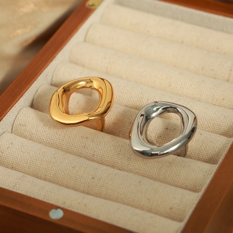 Anillos Huecos Joyería Casual Estilo Simple Conmutar Color Sólido Acero Titanio Chapado en Oro 18K