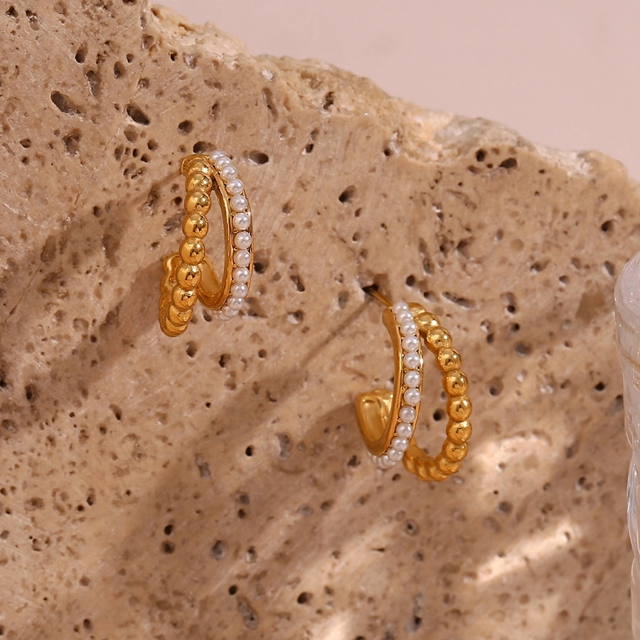 Pendientes chapados en oro de 18K con perlas artificiales de acero inoxidable 304 con incrustaciones de revestimiento en forma de C de estilo moderno